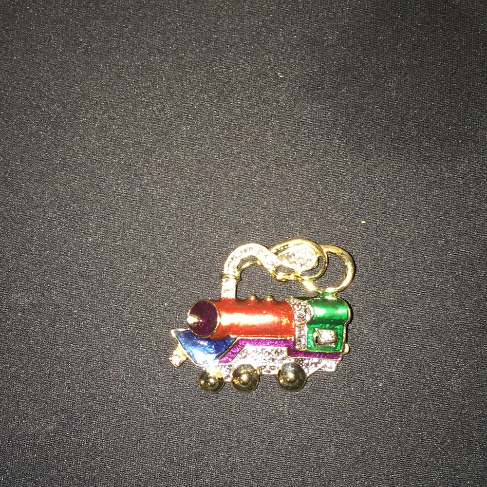 Train brooch